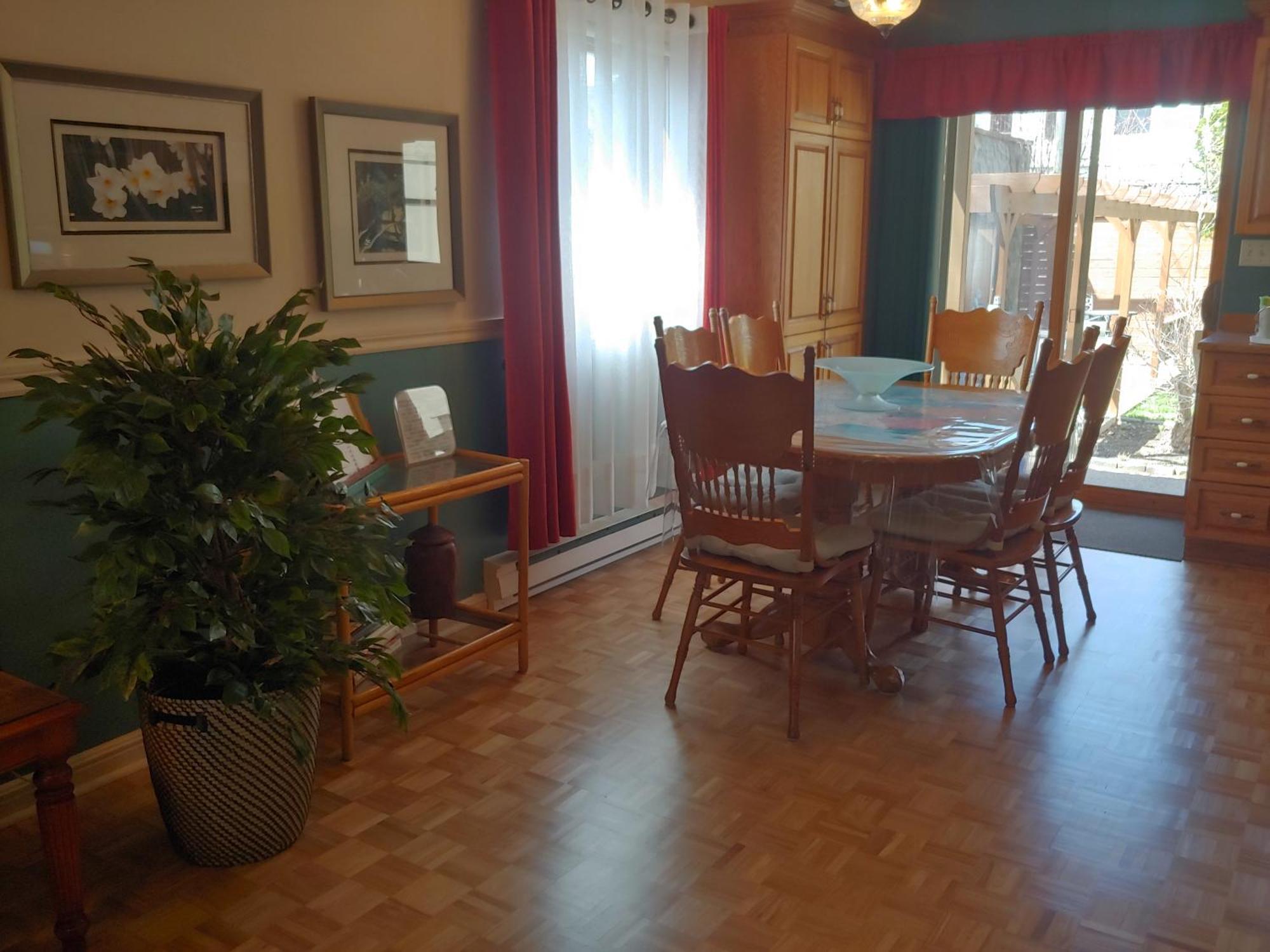3 Bedrooms 3 Beds Near Metro -2 Parking Free Montréal Exterior foto